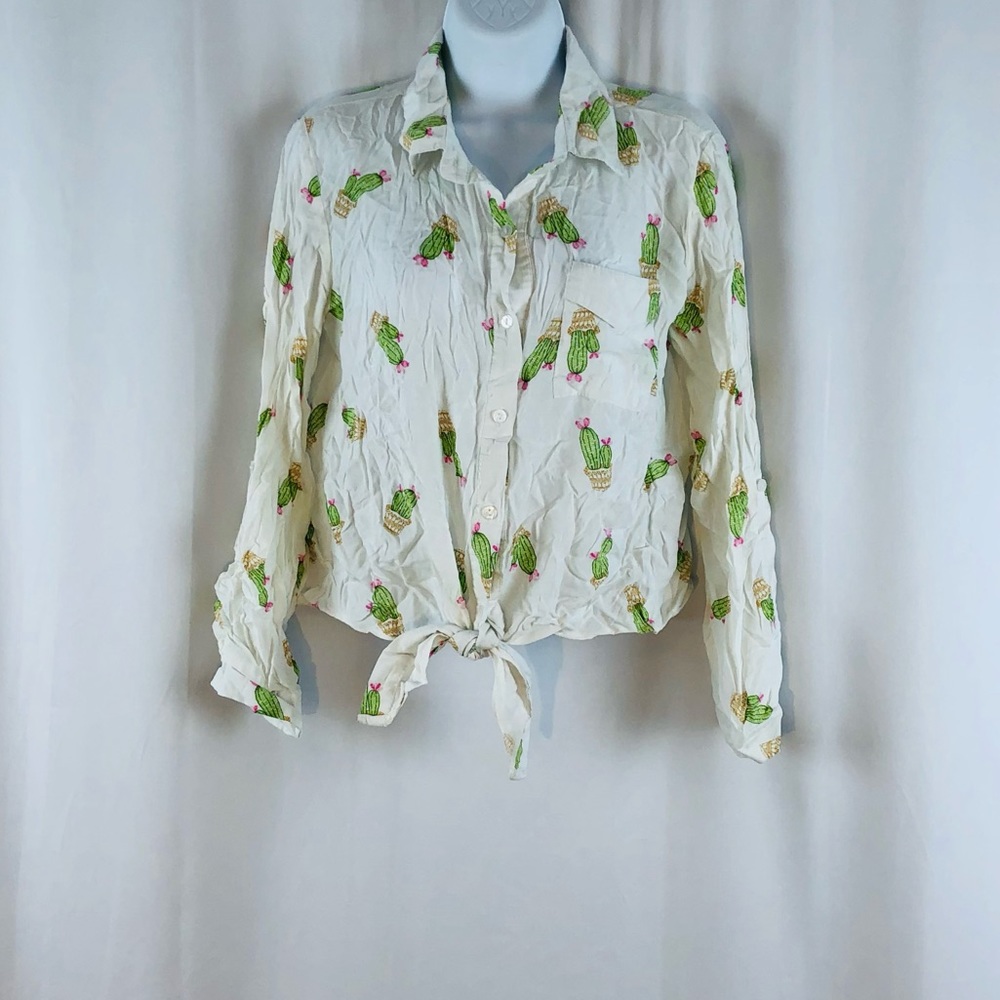 Love Notes Rayon cactus print collared button front top pocket L